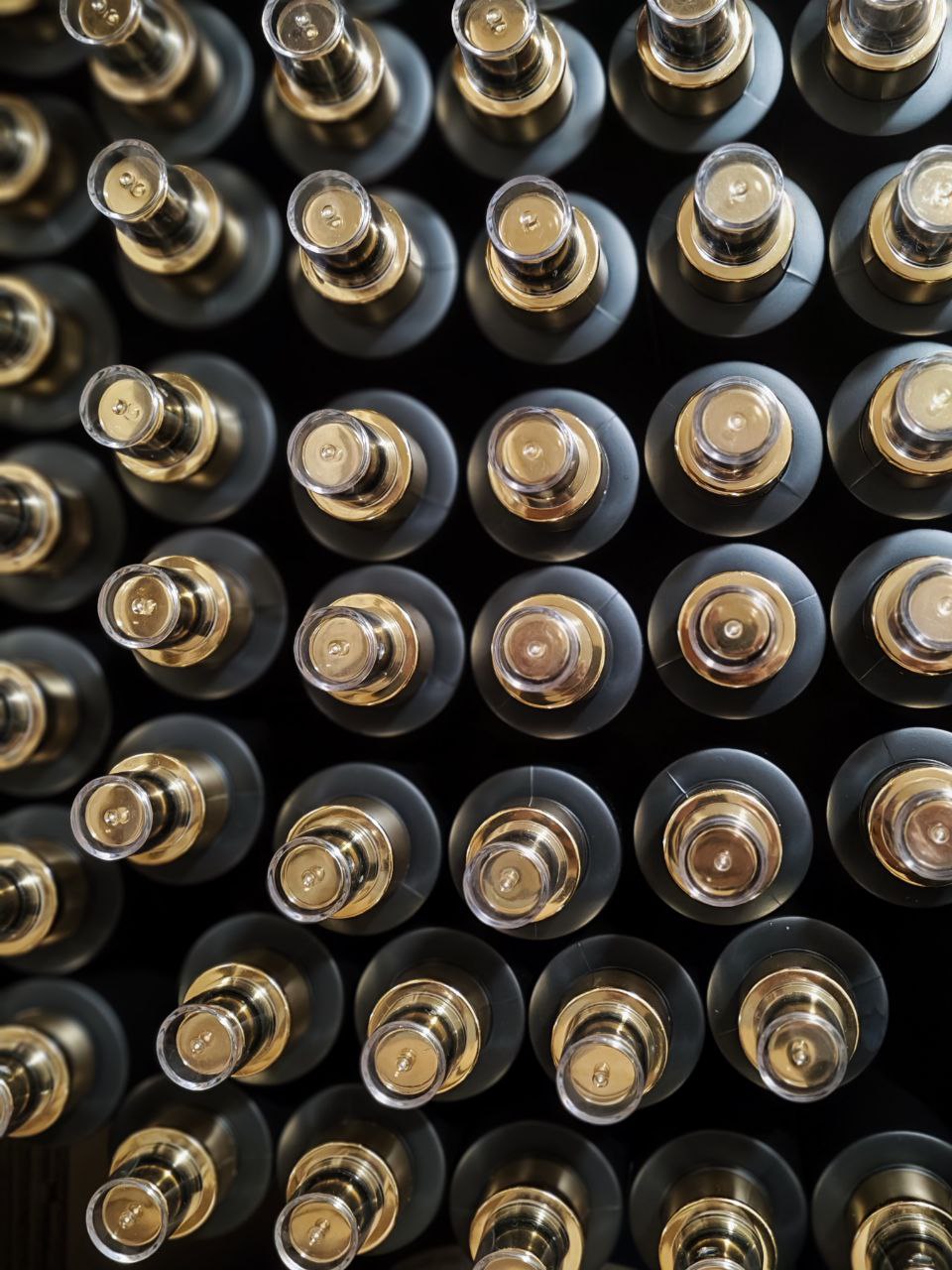 Легендарные спреи снова в продаже! Теперь с новым дозатором! Каждая деталь бренда Salon-Royal-Hair постоянно конкурирует с улучшенной версией себя!